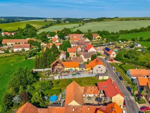 Prodej pozemku pro bydlení, Klobuky, 1088 m2