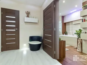 Prodej bytu 2+kk, Ostrava, Vrázova, 79 m2