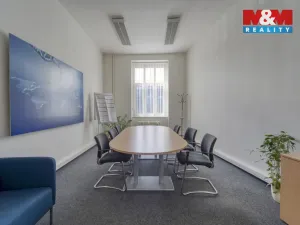 Pronájem kanceláře, Plzeň - Jižní Předměstí, Hálkova, 133 m2