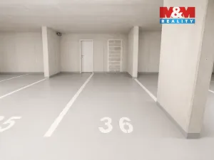 Prodej garážového stání, Praha - Čakovice, Bermanova, 38 m2