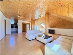 Pronájem rodinného domu, Bystřice, 388 m2