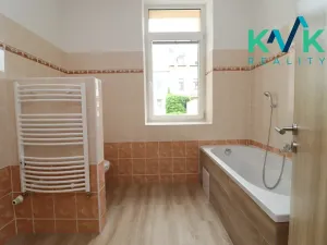 Pronájem bytu 3+1, Karlovy Vary, Šmeralova, 85 m2