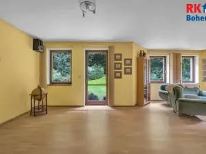 Prodej rodinného domu, Hrdlořezy, 400 m2