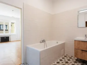 Pronájem bytu 4+kk, Praha - Holešovice, Veverkova, 111 m2