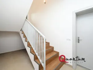 Pronájem rodinného domu, Praha - Holyně, Za Knotkem, 79 m2