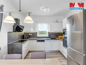 Prodej rodinného domu, Bavoryně, 74 m2