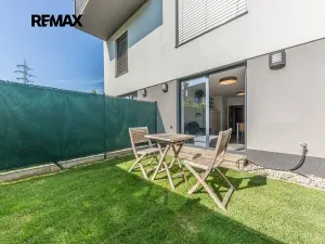 Prodej bytu 1+kk, Praha - Hloubětín, Za černým mostem, 31 m2