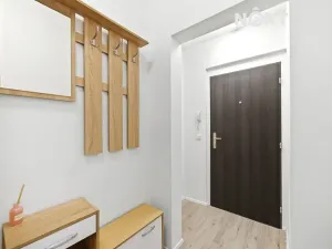 Prodej bytu 2+kk, Praha - Libeň, V zahradách, 39 m2