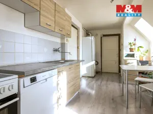 Prodej bytu 3+1, Cvikov - Cvikov II, Komenského, 56 m2