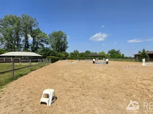 Prodej zemědělského objektu, Úžice, 5128 m2