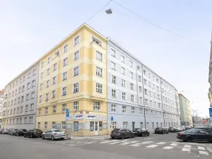 Prodej bytu 3+kk, Praha - Holešovice, Šternberkova, 100 m2