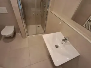 Prodej bytu 1+kk, Praha - Černý Most, Dobrovolného, 36 m2