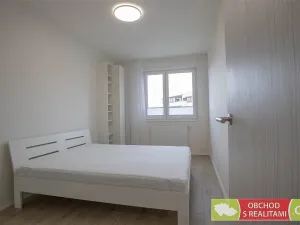 Pronájem bytu 2+kk, Praha, Strančická, 54 m2