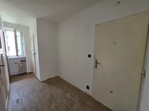 Prodej bytu 3+1, Znojmo, 28. října, 57 m2