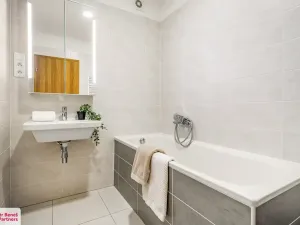 Prodej bytu 3+kk, Milovice, Zátopkova, 108 m2