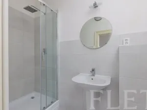 Pronájem bytu 1+1, Praha - Holešovice, Kamenická, 40 m2