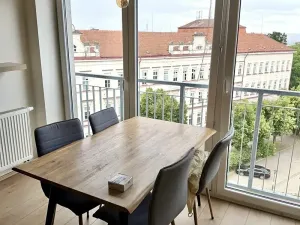 Pronájem bytu 2+kk, Praha - Libeň, Chlumčanského, 95 m2