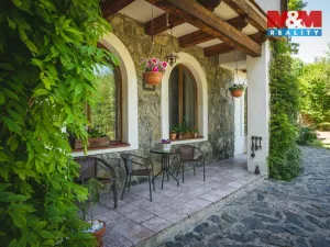 Prodej rodinného domu, Chrášťany - Černíkovice, 236 m2