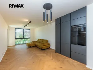 Pronájem bytu 2+kk, Praha - Břevnov, Radimova, 59 m2