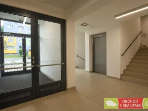 Pronájem bytu 1+kk, Praha - Strašnice, Štěchovická, 45 m2
