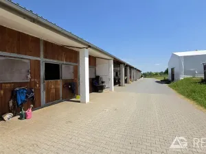 Prodej komerčního pozemku, Úžice, 68855 m2
