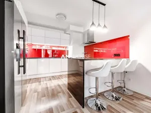Pronájem bytu 3+kk, Praha - Strašnice, Zvěřinova, 85 m2