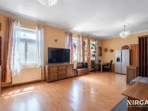 Prodej rodinného domu, Zlonín, Hlavní, 247 m2