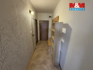 Pronájem bytu 1+kk, Hradec Králové - Třebeš, Hradecká, 35 m2