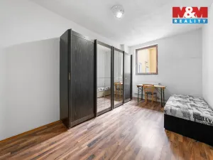 Prodej obchodního prostoru, Benešov nad Ploučnicí, náměstí Míru, 900 m2