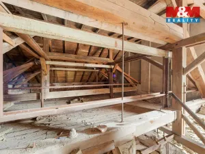 Prodej obchodního prostoru, Benešov nad Ploučnicí, náměstí Míru, 900 m2