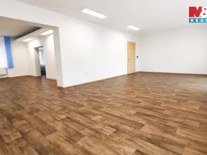 Pronájem kanceláře, Třinec - Staré Město, 1. máje, 99 m2