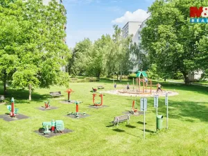 Prodej bytu 3+1, Pardubice, U Háje, 65 m2
