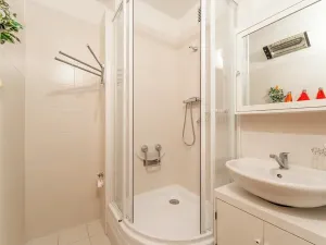 Prodej bytu 3+1, Praha - Prosek, Prosecká, 69 m2