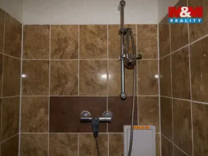 Pronájem obchodního prostoru, Teplice - Trnovany, Masarykova třída, 200 m2