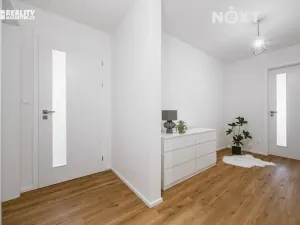 Pronájem bytu 3+kk, Brno, Komárovská, 71 m2