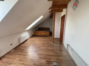 Prodej rodinného domu, Načeradec, Zámecké náměstí, 170 m2