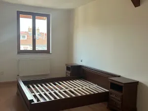 Pronájem bytu 2+kk, Praha - Žižkov, Žerotínova, 60 m2