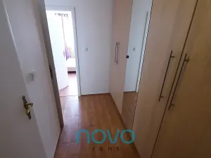 Pronájem bytu 2+kk, Praha, 47 m2