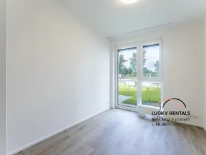 Pronájem bytu 2+kk, Praha - Vysočany, Pod Harfou, 38 m2