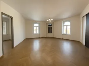 Prodej bytu 3+1, Olomouc, Komenského, 110 m2