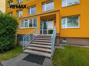 Pronájem bytu 2+kk, Praha - Stodůlky, Klukovická, 42 m2