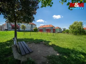 Prodej bytu 2+1, Hrádek - Nová Huť, 1. máje, 56 m2