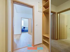 Pronájem bytu 1+1, Praha - Modřany, Vorařská, 37 m2