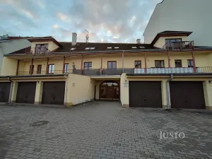 Pronájem garáže, Písek, Budějovická, 17 m2