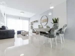 Prodej rodinného domu, San Miguel de Salinas, Alicante, Španělsko, 135 m2
