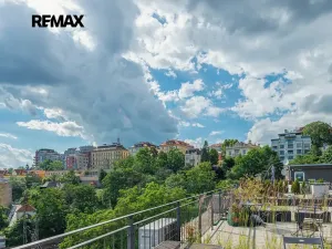 Pronájem bytu 1+kk, Praha - Vinohrady, Perucká, 27 m2