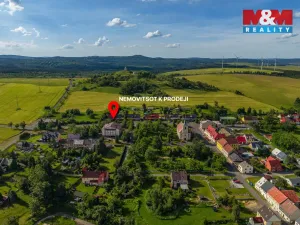 Prodej bytu 3+1, Měděnec, Náměstí, 70 m2