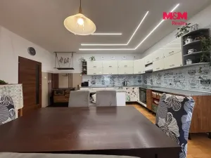 Prodej rodinného domu, Výsluní, 210 m2