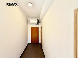 Pronájem bytu 2+kk, Praha - Vyšehrad, Neklanova, 57 m2