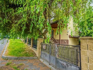 Prodej rodinného domu, Hřebeč, V háji, 165 m2